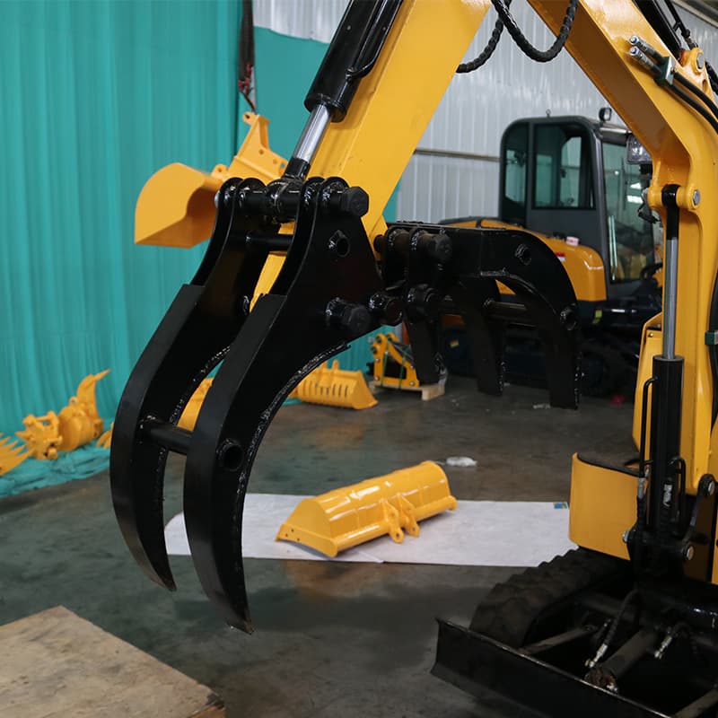 Timber grapple mounted on compact excavator