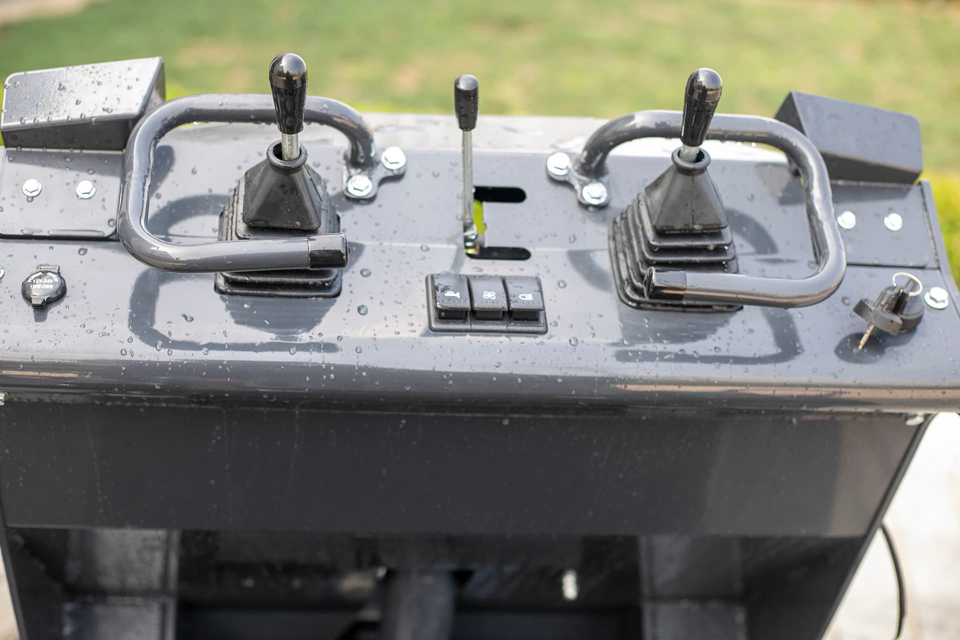 T390 tracked skid steer loader operator controls